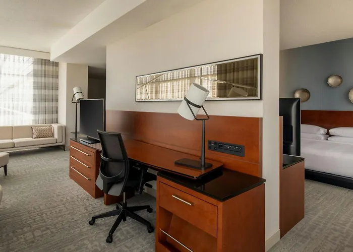 Marriott Montreal Airport In-Terminal Hotel